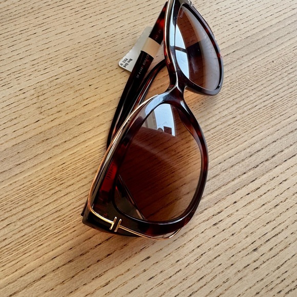 New Tiffany & Co Sunglasses TF4148 Habana/ Brown Gradient lens 80023B 54/17 - Picture 9 of 15